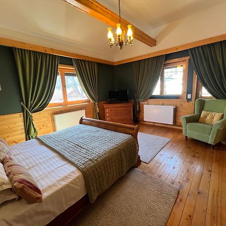 Carpathian Log Home Törcsvár Kültér fotó